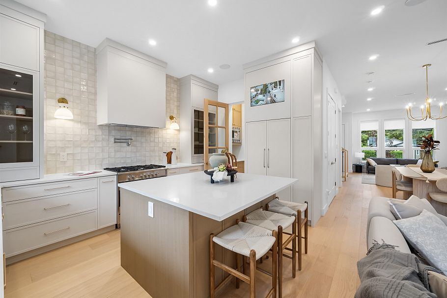 2008 Westview Drive North Vancouver, BC - 6
