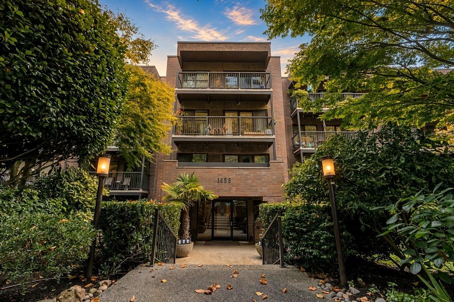110 1655 NELSON STREET, Vancouver BC V6G 1M4 Vancouver, BC - 1