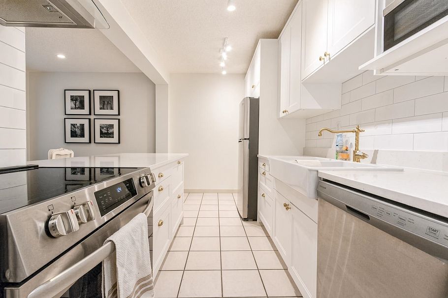 110 1655 NELSON STREET, Vancouver BC V6G 1M4 Vancouver, BC - 11