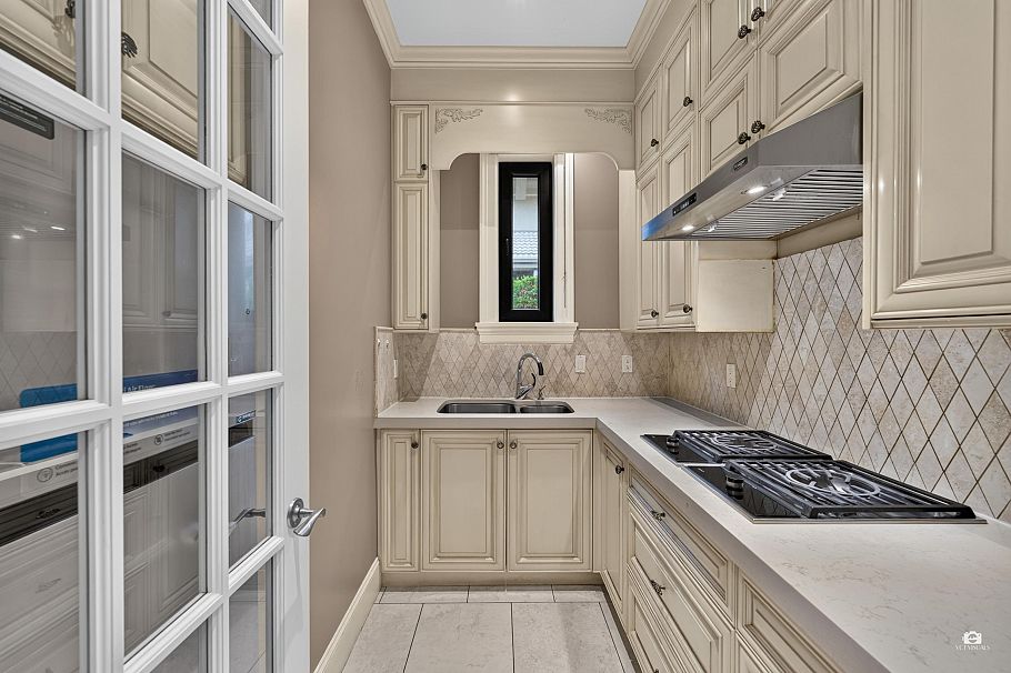 6369 Churchill Street Vancouver, BC - 17