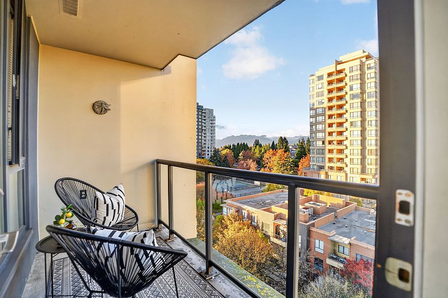 1001 3588 Crowley Drive Vancouver, BC - 23