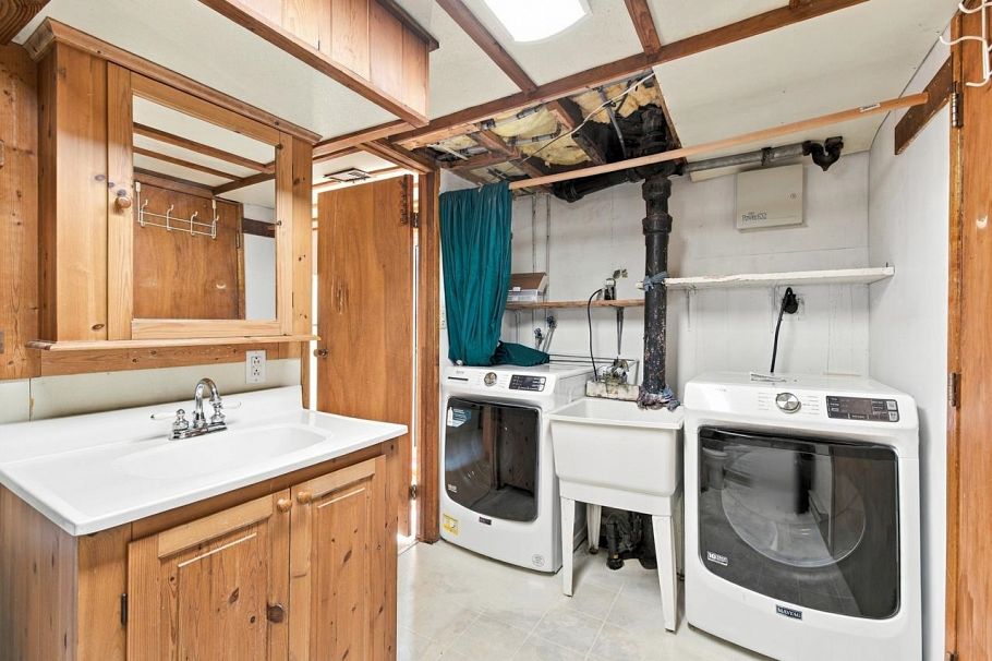 840 W 22nd Avenue Vancouver, BC - 21