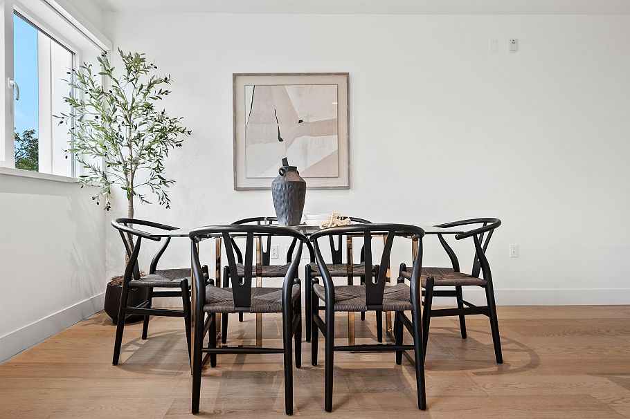 140 W Woodstock Avenue Vancouver, BC - 11