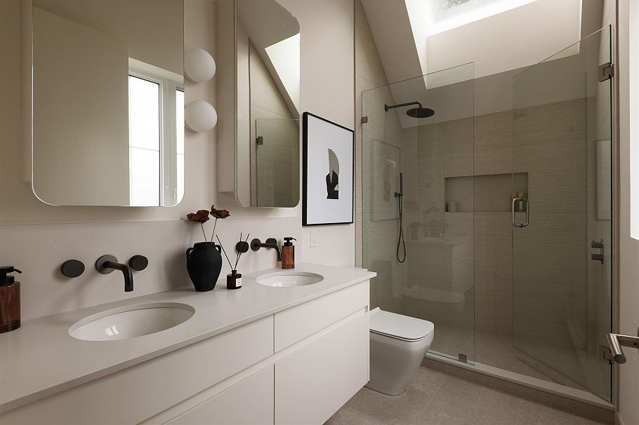 2 3351 W 13th Avenue Vancouver, BC - 27