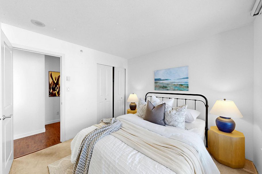 1001 3588 Crowley Drive Vancouver, BC - 10