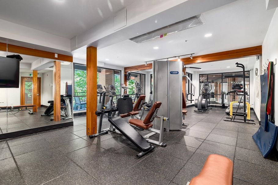 402 733 W 3rd Street North Vancouver, BC - 26