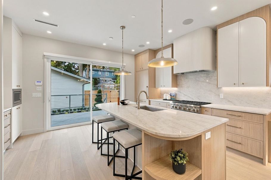 3547 W 38th Avenue Vancouver, BC - 9