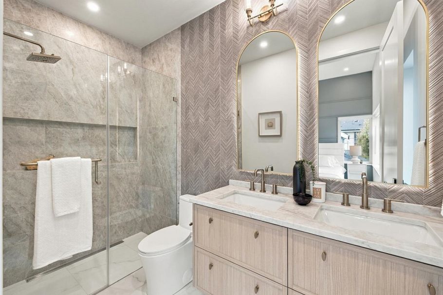 3547 W 38th Avenue Vancouver, BC - 22
