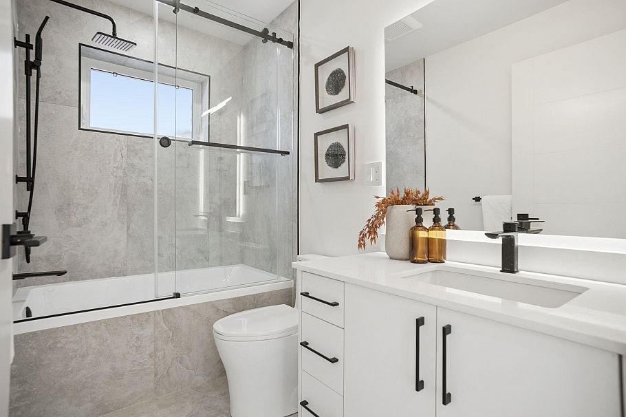 1 2897 E 45th Avenue Vancouver, BC - 20