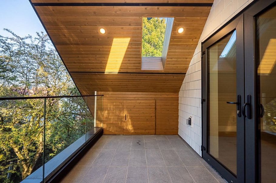 2 4579 W 11th Ave Avenue Vancouver, BC - 32