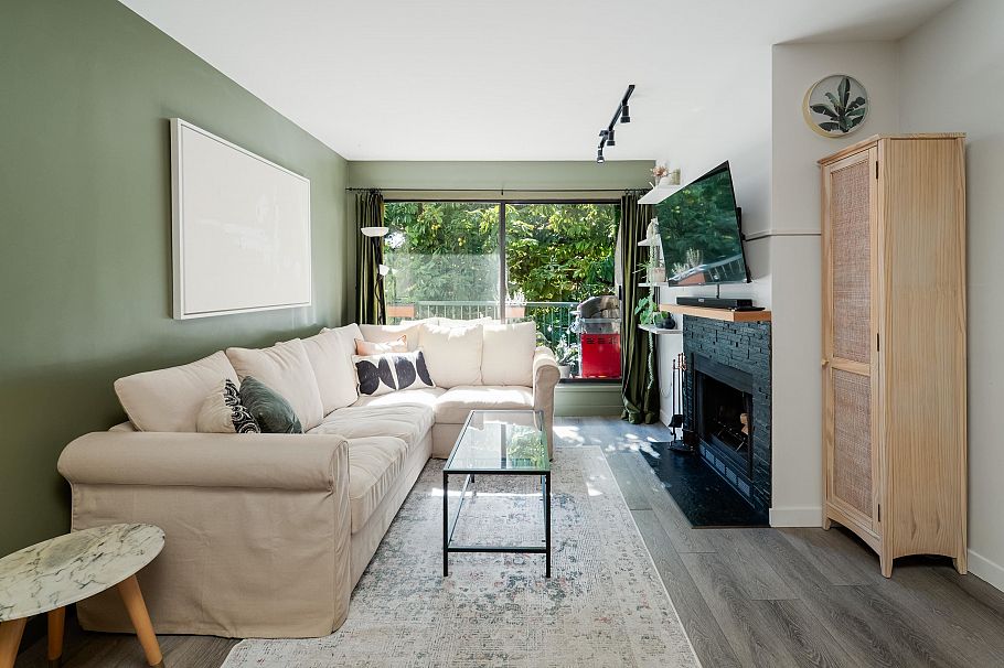 403 1169 Nelson Street Vancouver, BC - 1