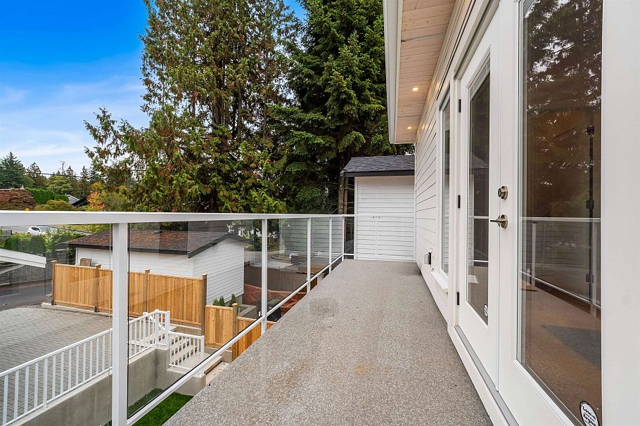 2008 Westview Drive North Vancouver, BC - 26