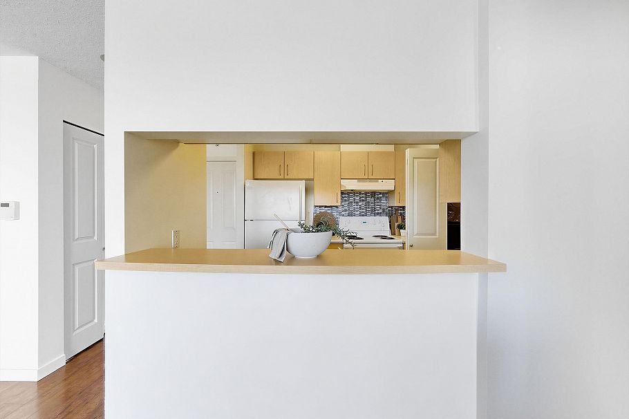 1001 3588 Crowley Drive Vancouver, BC - 14