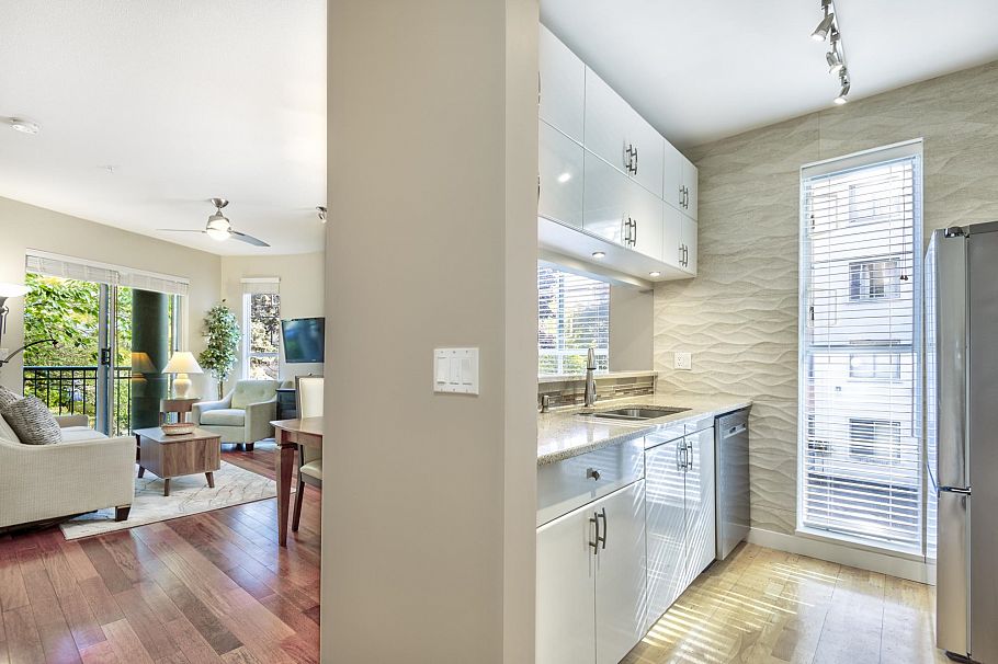 202 1928 Nelson Street Vancouver, BC - 10