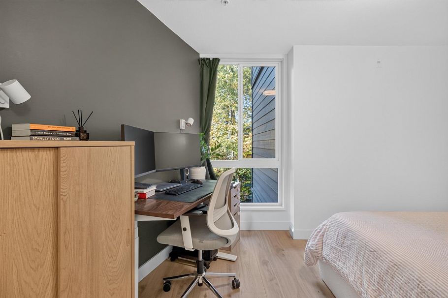 402 733 W 3rd Street North Vancouver, BC - 19