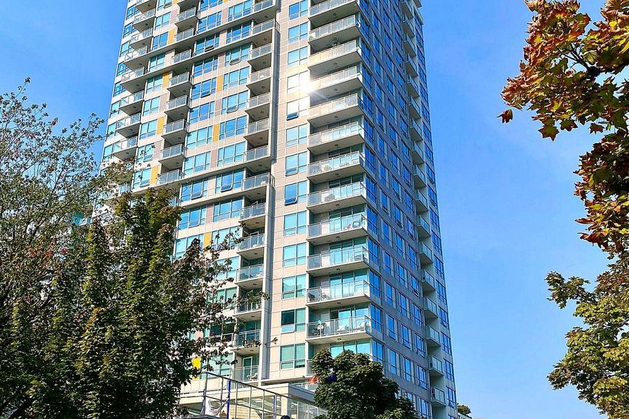 1403 125 E 14th Street North Vancouver, BC - 38