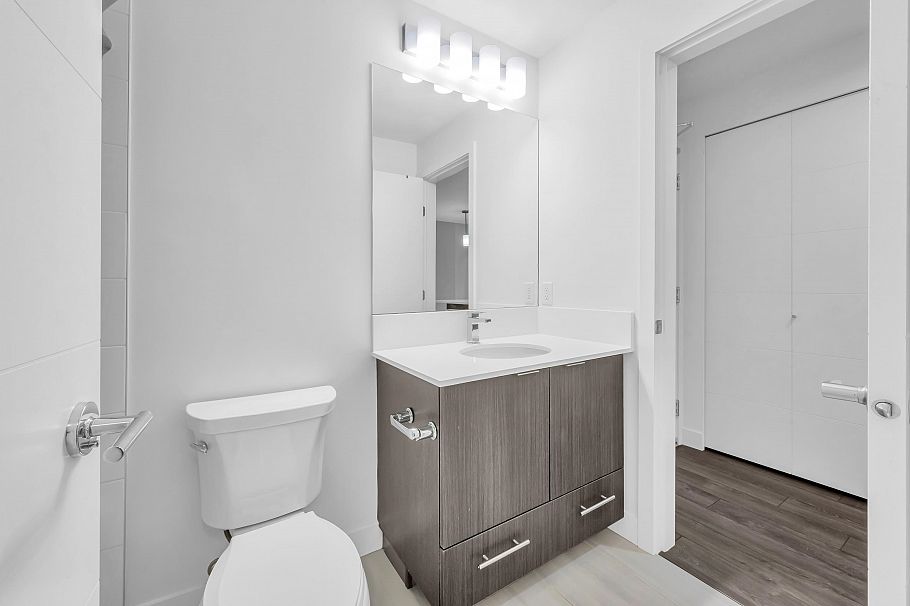 226 723 W 3rd Street North Vancouver, BC - 37