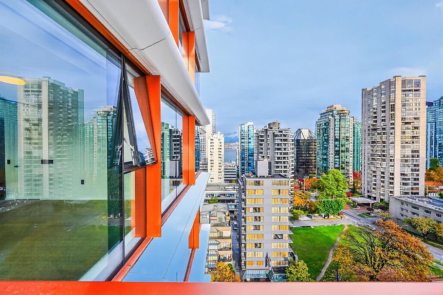 1606 1482 Robson Street Vancouver, BC - 12
