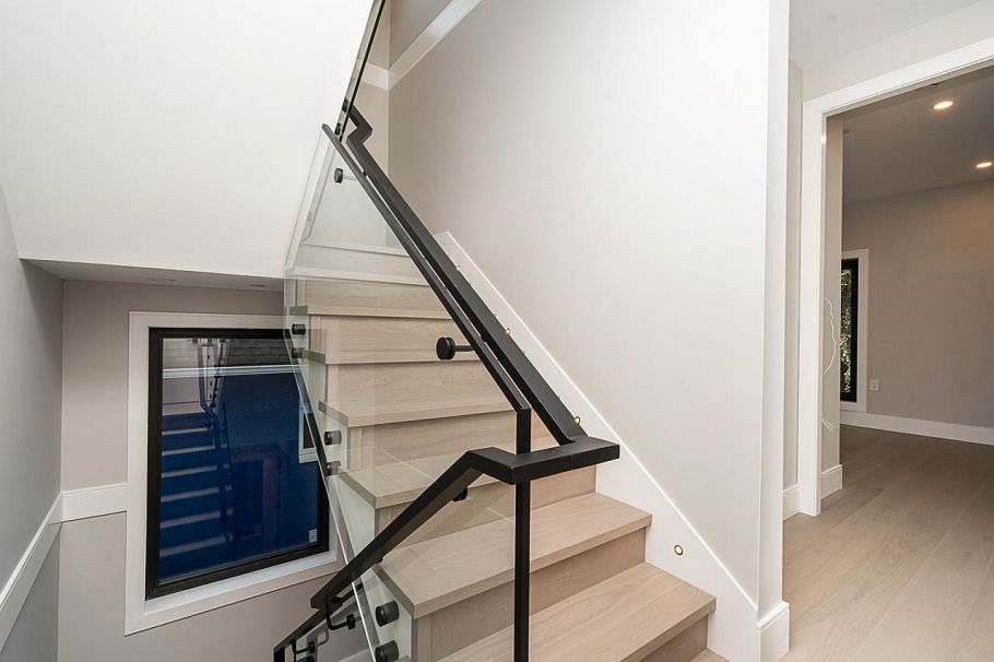 2 4579 W 11th Ave Avenue Vancouver, BC - 13