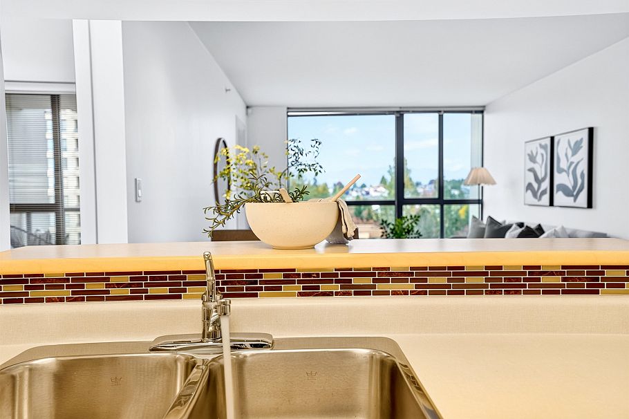 1001 3588 Crowley Drive Vancouver, BC - 16