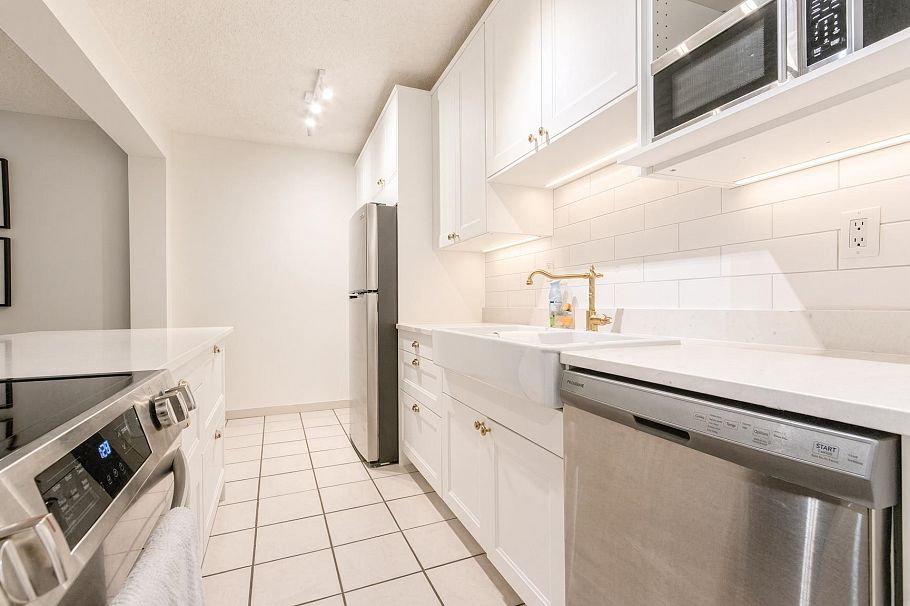 110 1655 NELSON STREET, Vancouver BC V6G 1M4 Vancouver, BC - 14