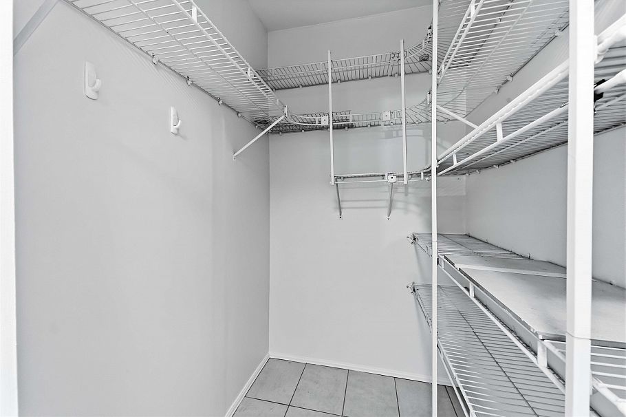 302 211 W 3rd Street North Vancouver, BC - 19