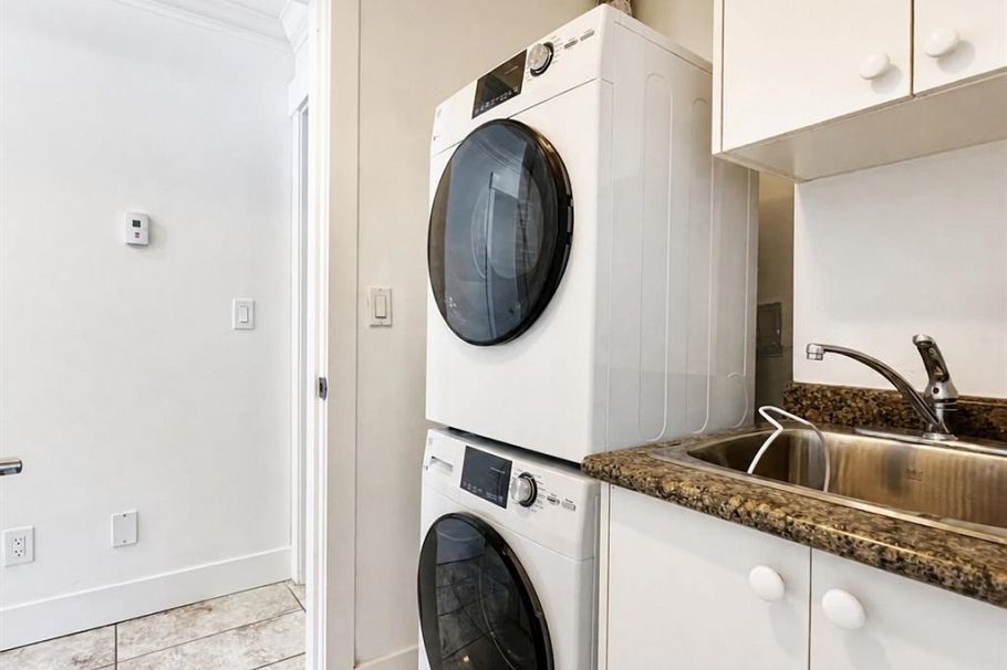 2388 E 5th Avenue Vancouver, BC - 24