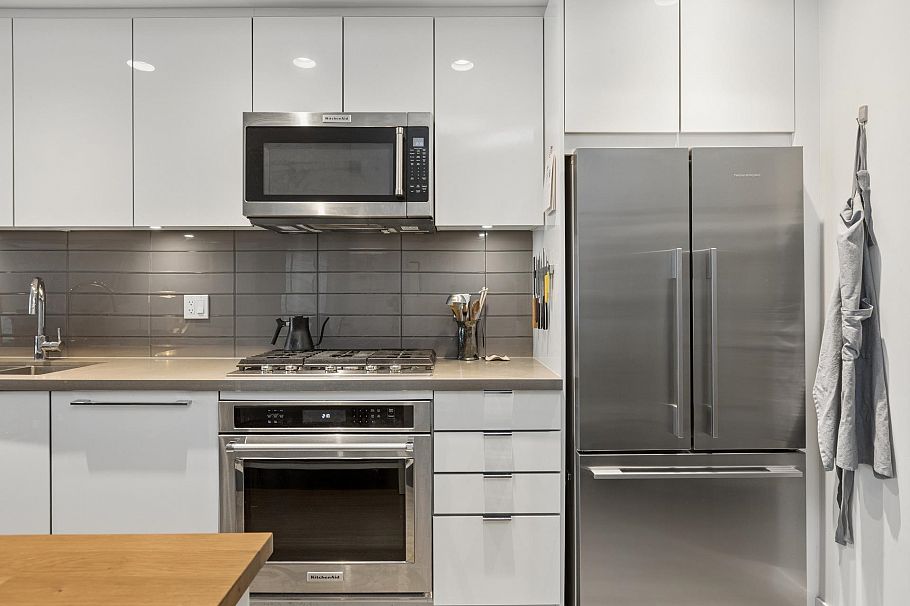 301 277 W 1st Street North Vancouver, BC - 8