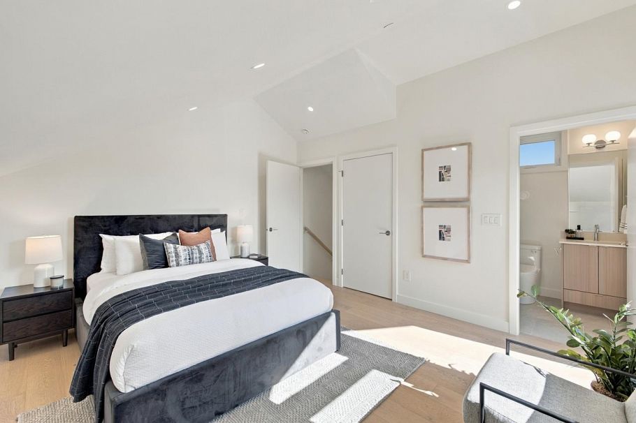 1 3185 Graveley Street Vancouver, BC - 30