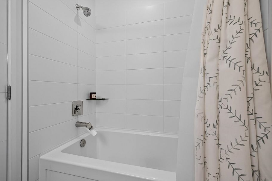402 733 W 3rd Street North Vancouver, BC - 23
