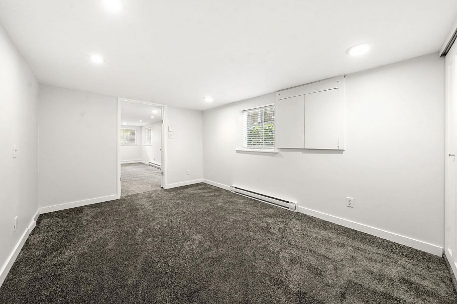 612 E 4th Street North Vancouver, BC - 31