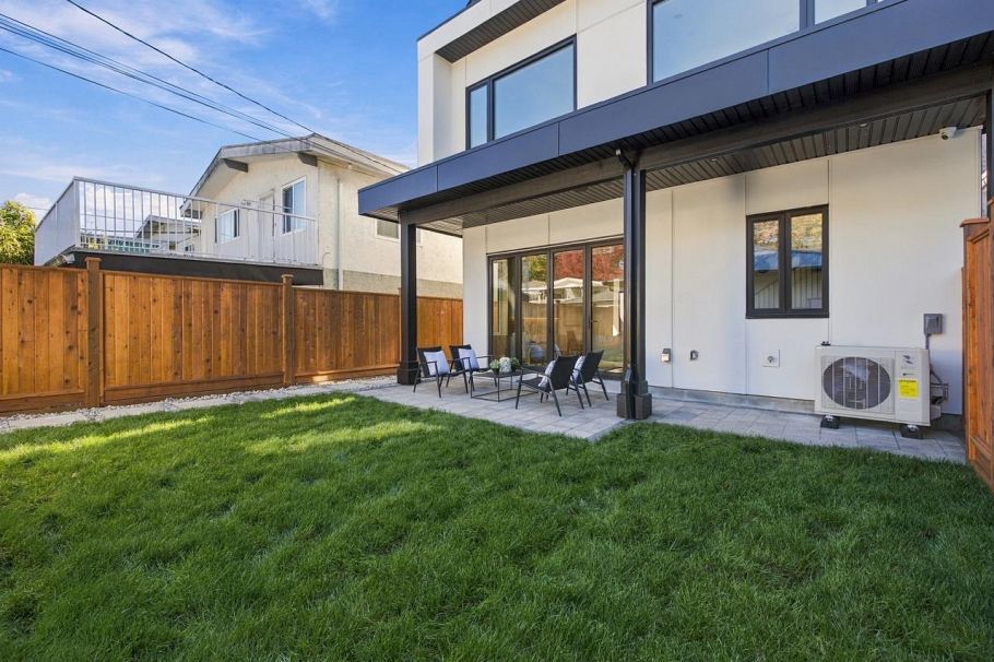 2 841 E 39th Avenue Vancouver, BC - 37