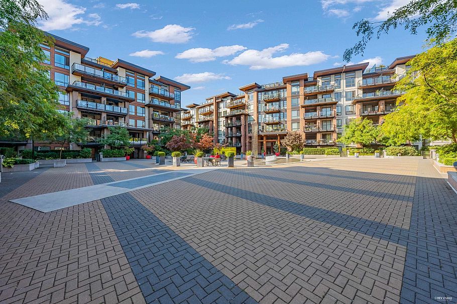 226 723 W 3rd Street North Vancouver, BC - 2