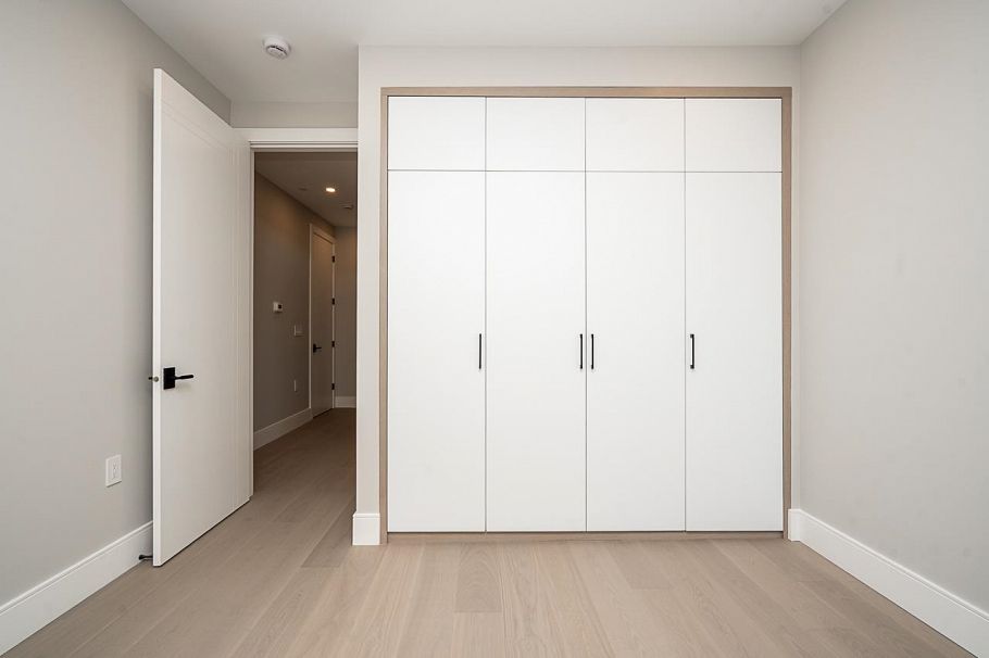 2 4579 W 11th Ave Avenue Vancouver, BC - 22