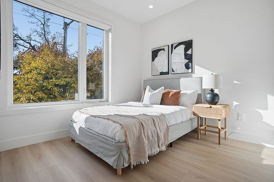 1 2897 E 45th Avenue Vancouver, BC - 19