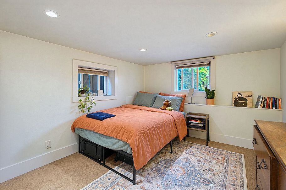 1701 Semlin Drive Vancouver, BC - 30