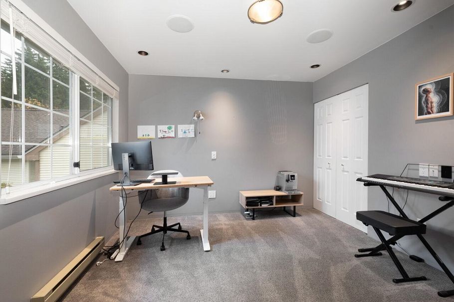 39 3939 Indian River Drive North Vancouver, BC - 23