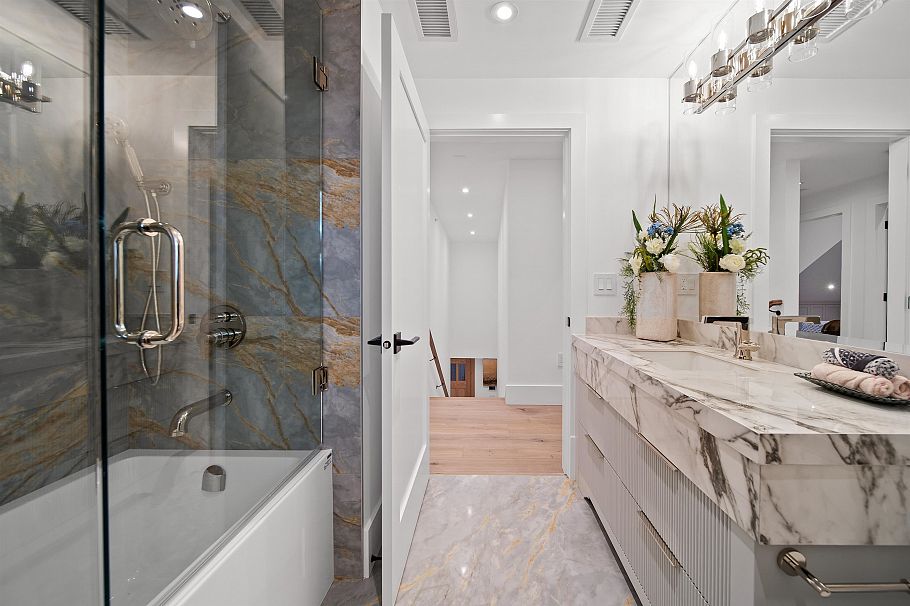 5595 Mackenzie Street Vancouver, BC - 25