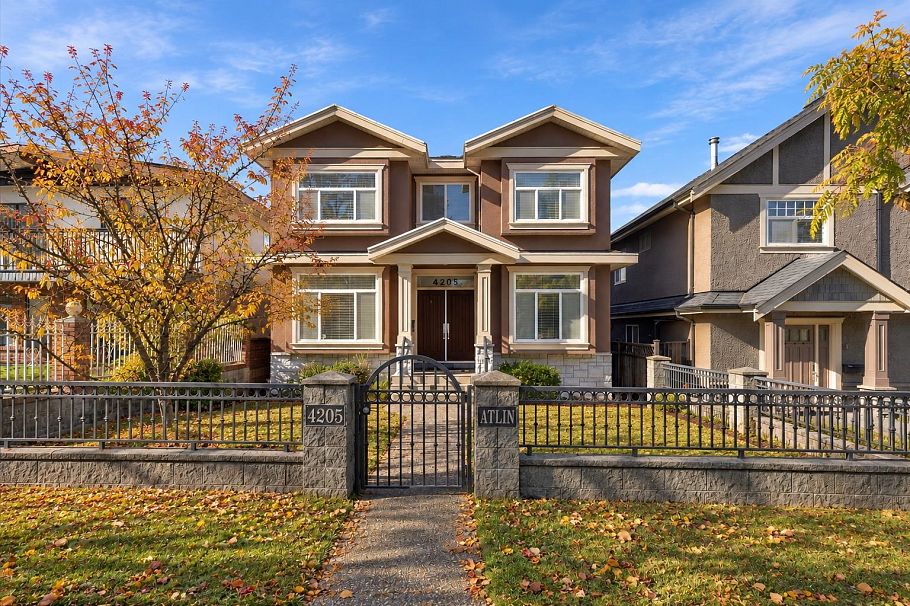 4205 Atlin Street Vancouver, BC - 1