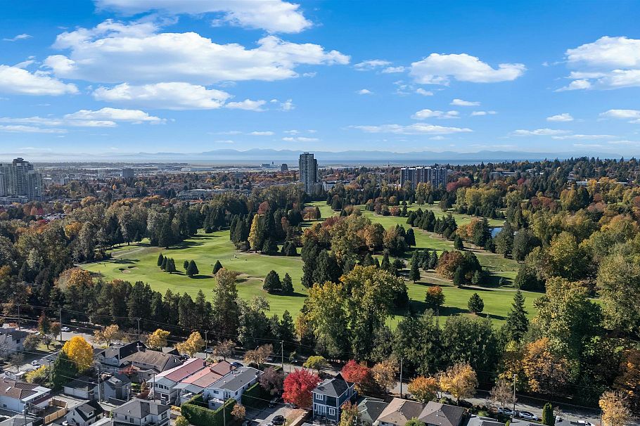 1 6879 Quebec Street Vancouver, BC - 19