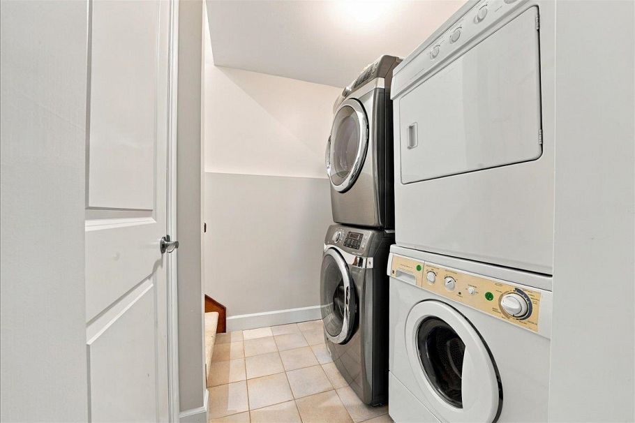 4205 Atlin Street Vancouver, BC - 26