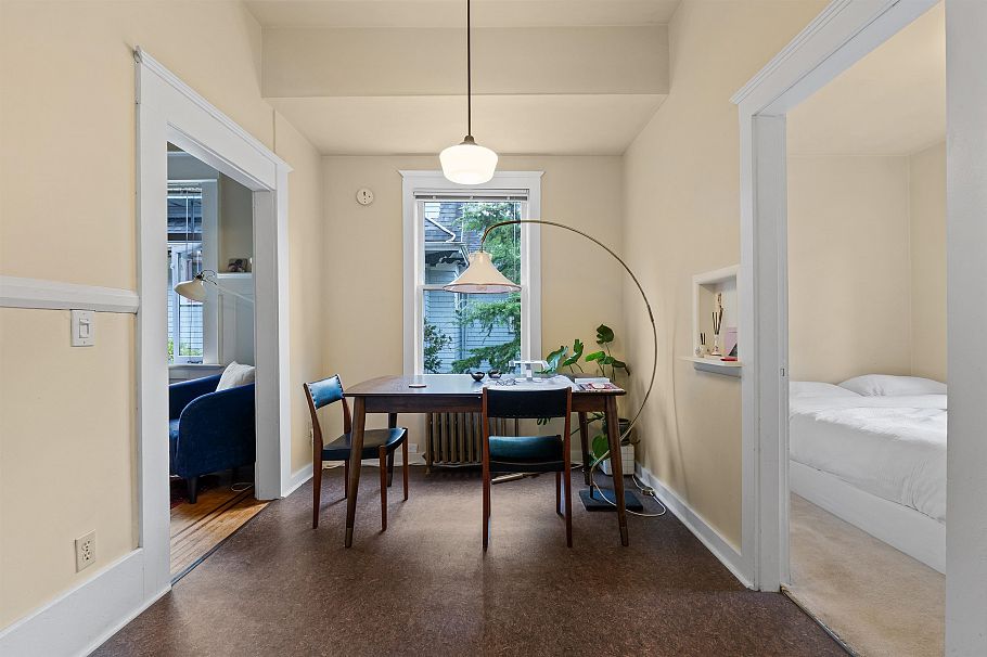 2315 W 6th Avenue Vancouver, BC - 5
