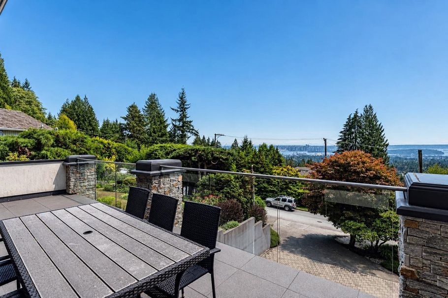 4816 Skyline Drive North Vancouver, BC - 40