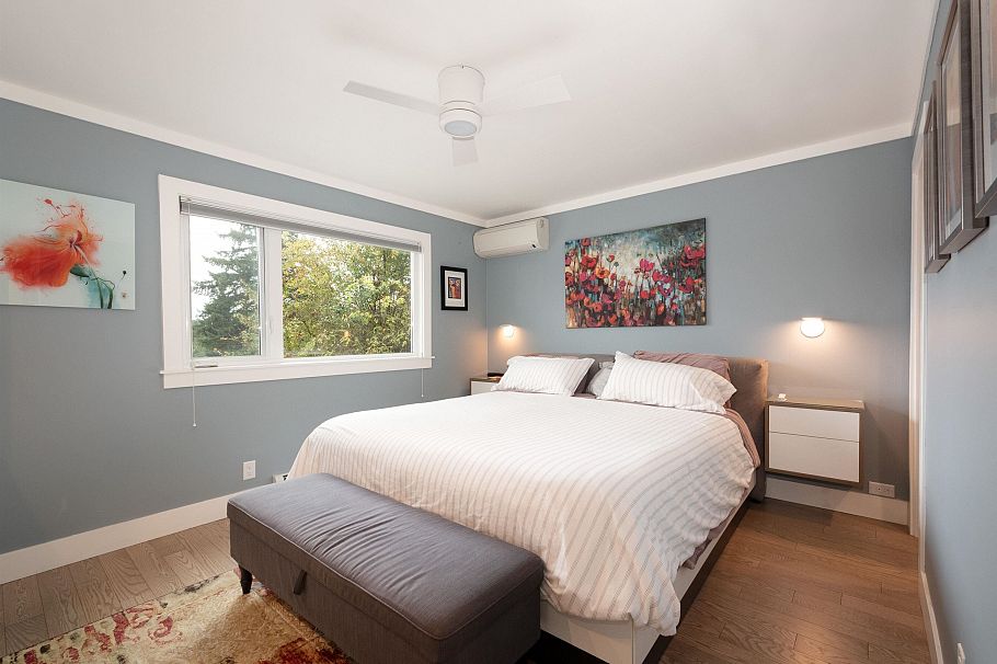 1912 Cliffwood Road North Vancouver, BC - 11