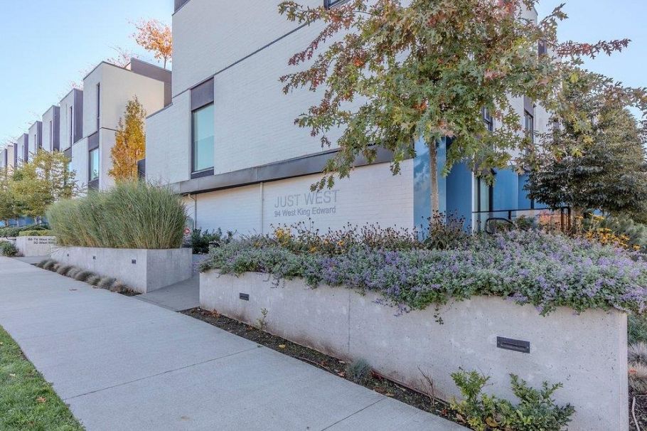 24 94 W King Edward Avenue Vancouver, BC - 1