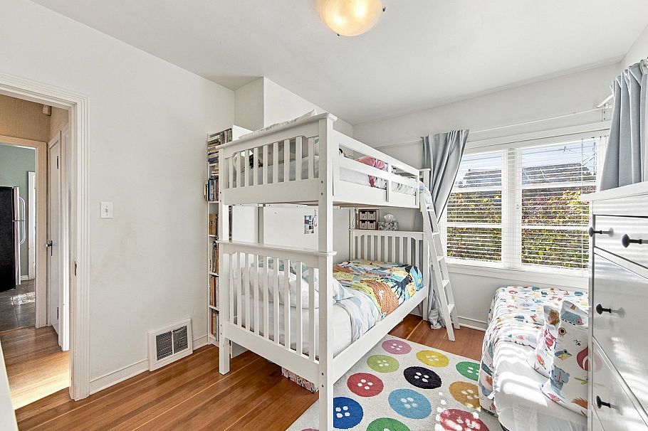 226 Peveril Avenue Vancouver, BC - 14