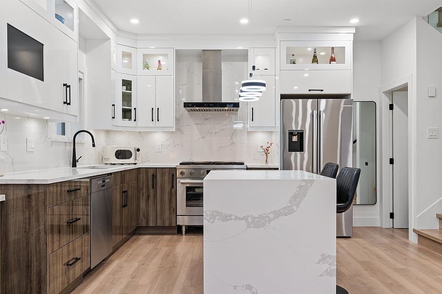 1 3344 Adanac Street Vancouver, BC - 11
