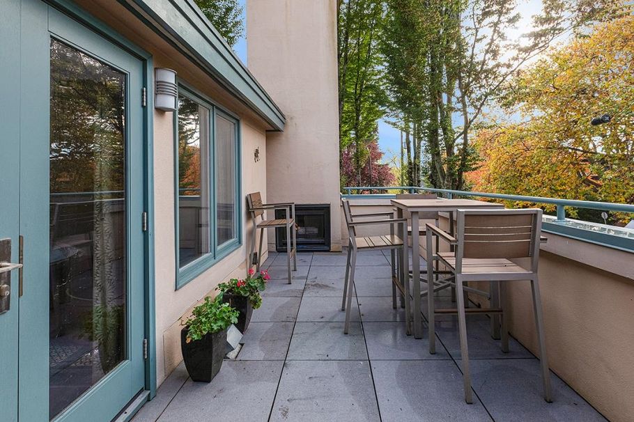 1080 Maple Street Vancouver, BC - 23