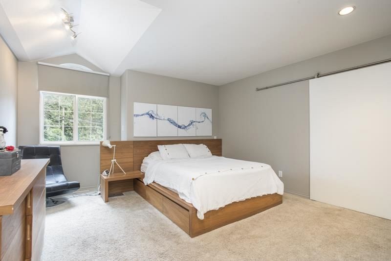 687 Seymour Boulevard North Vancouver, BC - 26