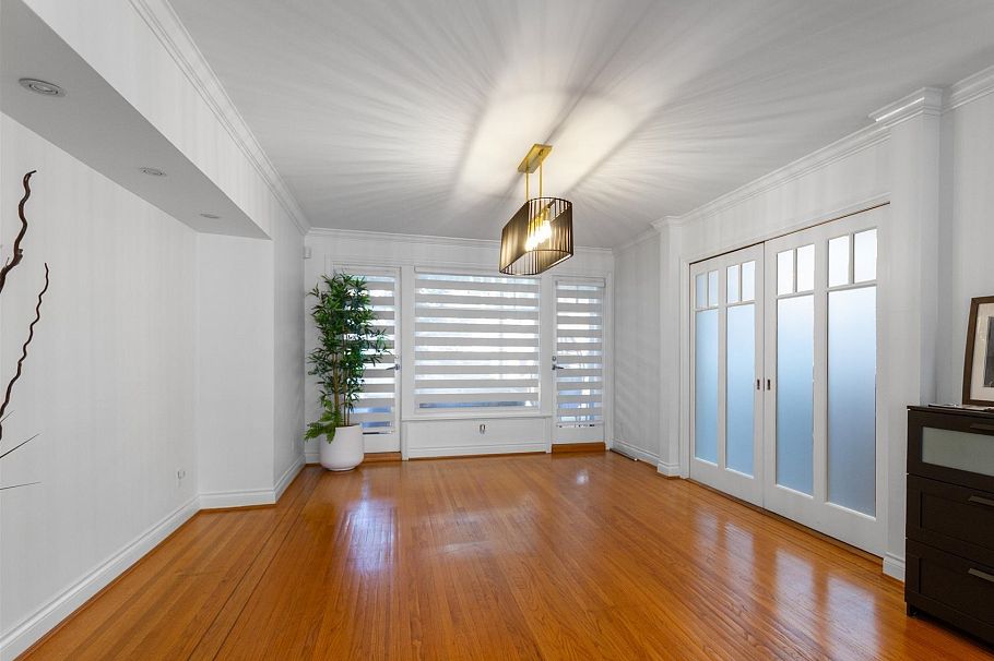 1195 W 50th Avenue Vancouver, BC - 5